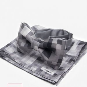Bow tie/ pocket square Set NEW